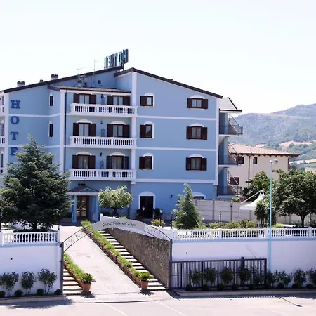 Del Lago 3*