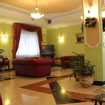 Del Lago فندق Senise